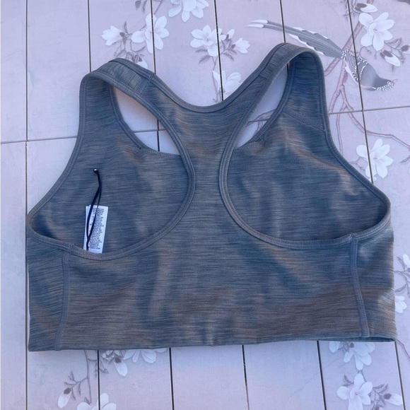 Nike Women's Gray Sports Bra - Picture 2 of 3